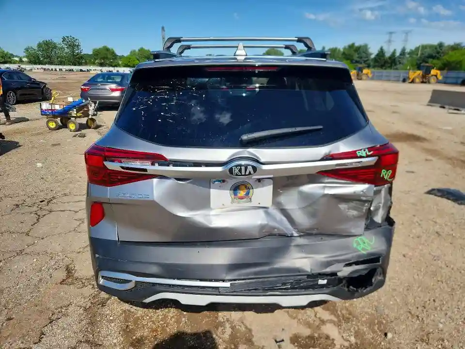 KNDERCAA9M7170293 2021 KIA SELTOS-5