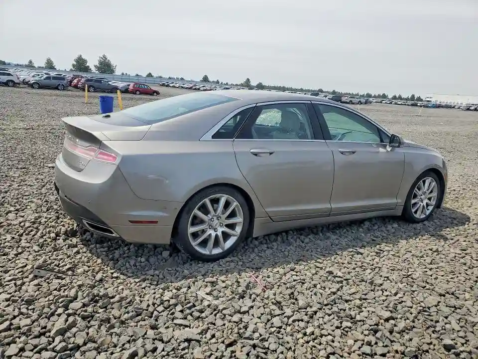 3LN6L2LU7GR619017 2016 LINCOLN MKZ-2