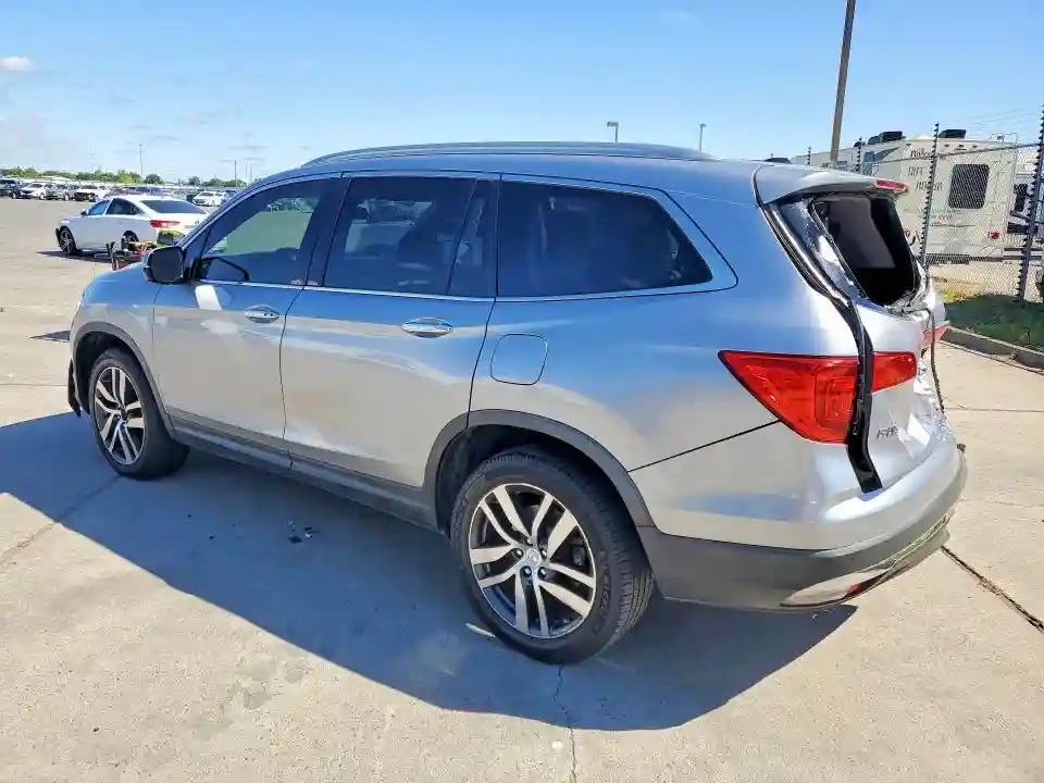 5FNYF6H05HB002008 2017 HONDA PILOT-1
