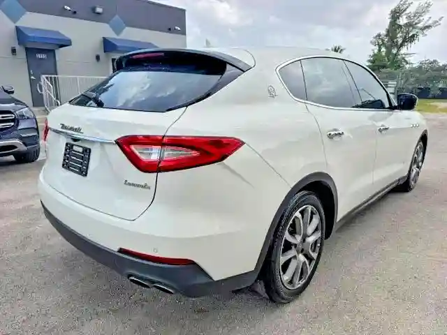 ZN661XUA6JX292117 2018 MASERATI ALL MODELS-2