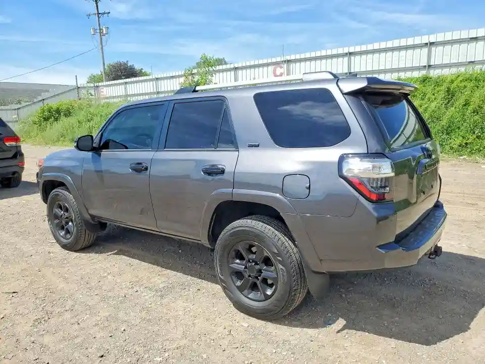 JTENU5JR8N5992852 2022 TOYOTA 4RUNNER-1