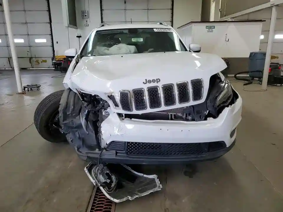 1C4PJMLB8KD478579 2019 JEEP GRAND CHEROKEE-4