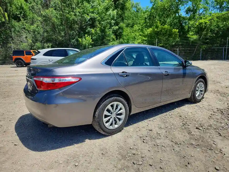 4T1BF1FK6GU180220 2016 TOYOTA CAMRY-2