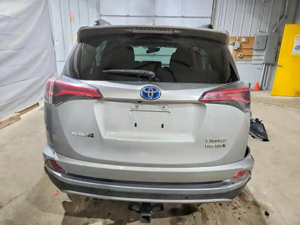 JTMDJREV4JD184960 2018 TOYOTA RAV4-5