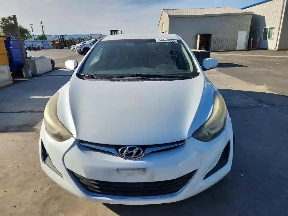 5NPDH4AE9GH695572 2016 HYUNDAI ELANTRA-4