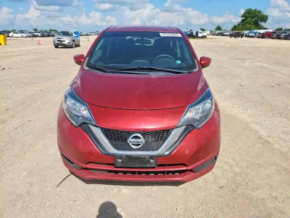 3N1CE2CP8JL369831 2018 NISSAN VERSA-4