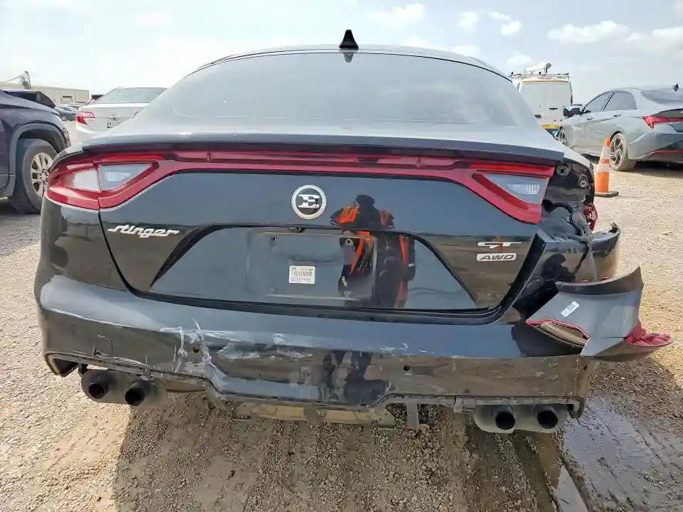 KNAE55LC8J6022186 2018 KIA STINGER-5