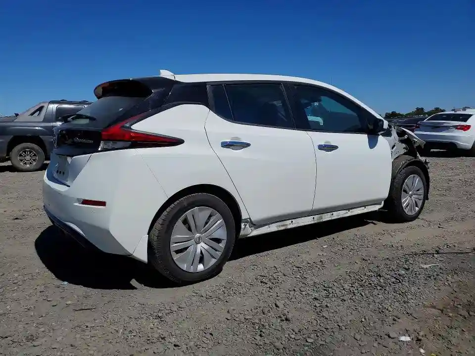 1N4AZ1BVXNC558099 2022 NISSAN LEAF-2