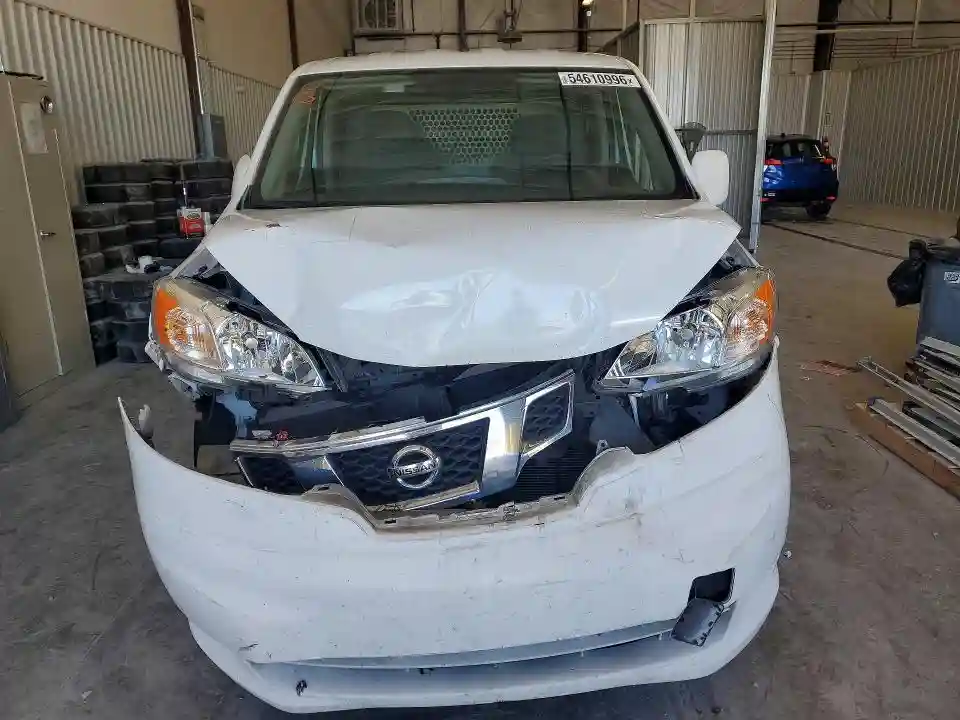 3N6CM0KN0KK705318 2019 NISSAN NV-4