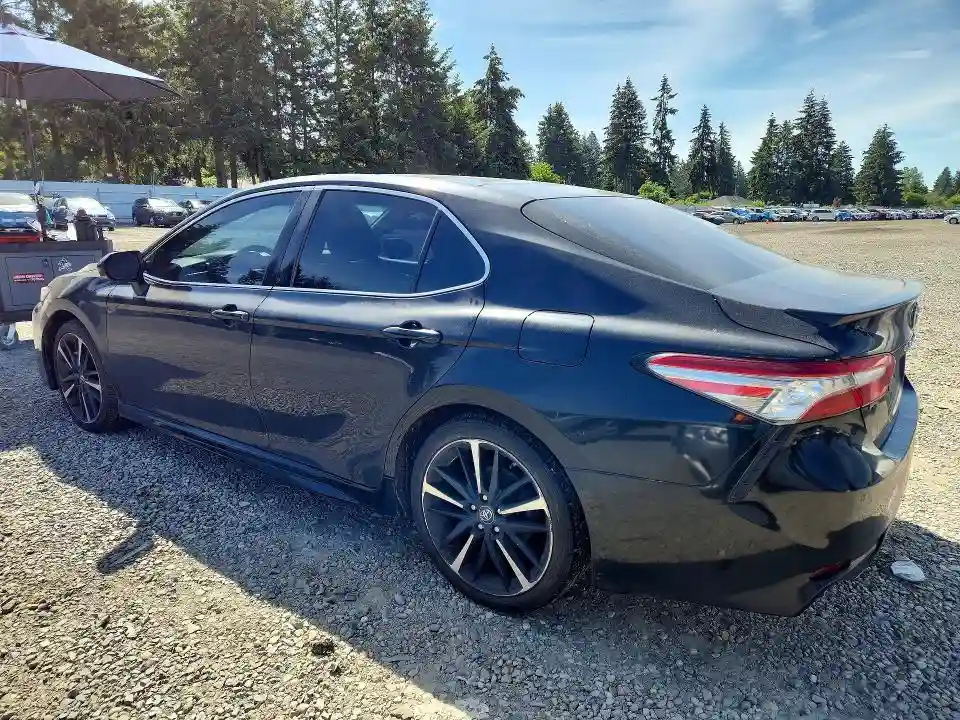 4T1B61HK2JU132878 2018 TOYOTA CAMRY-1