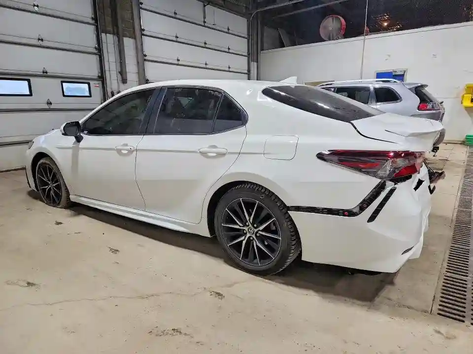 4T1G11AK0MU478186 2021 TOYOTA CAMRY-1