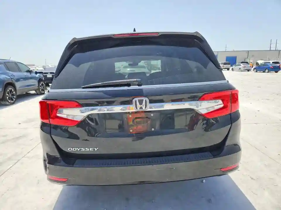 5FNRL6H73JB105671 2018 HONDA ODYSSEY-5