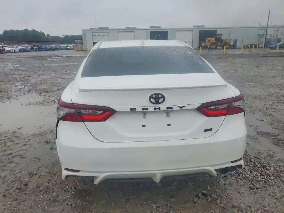 4T1G11AK8MU555239 2021 TOYOTA CAMRY-5
