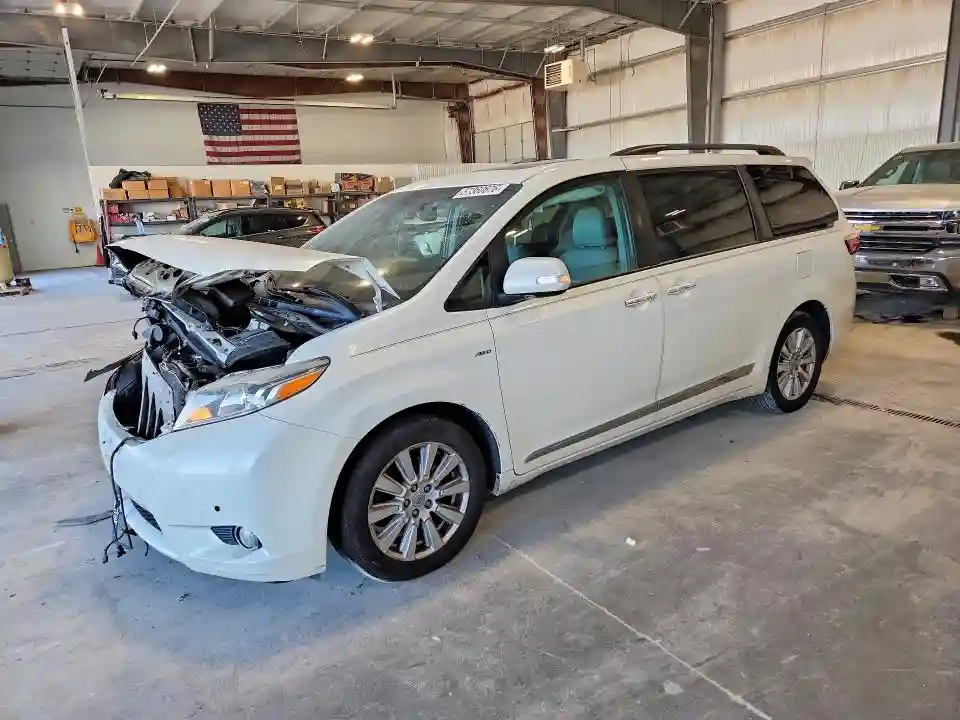 5TDDZ3DC5HS156489 2017 TOYOTA SIENNA-0