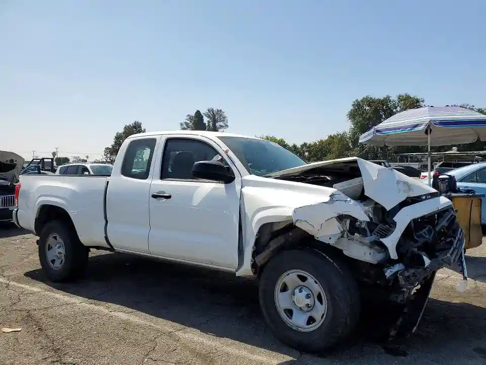 5TFRX5GN5JX112030 2018 TOYOTA TACOMA SR-3