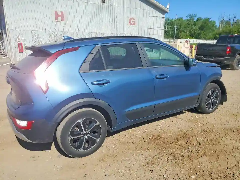 KNDCR3LE0R5182570 2024 KIA NIRO-2