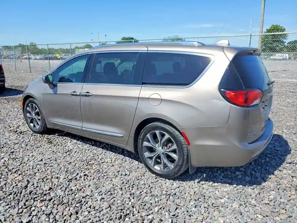 2C4RC1GGXJR125196 2018 CHRYSLER PACIFICA-1
