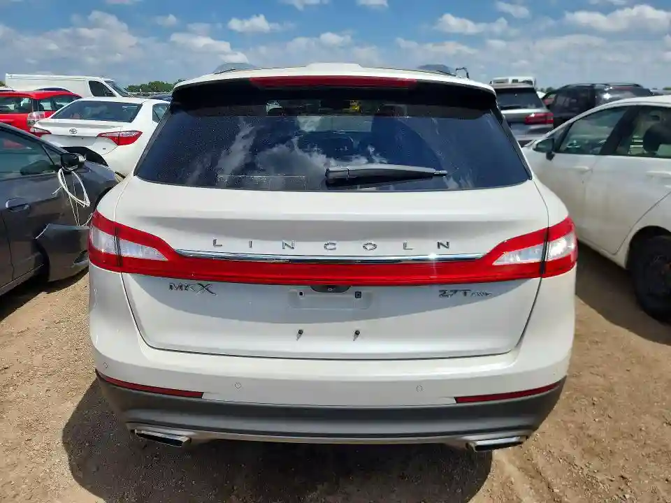 2LMPJ8LP1JBL38641 2018 LINCOLN MKX-5