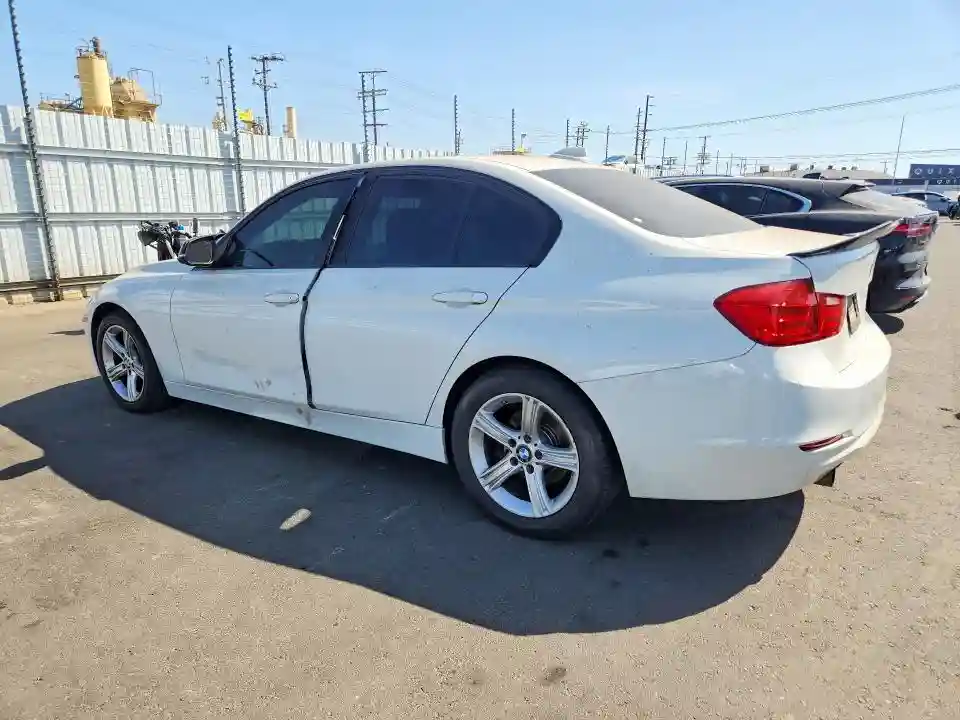 WBA3B1G55FNT03735 2015 BMW 3 SERIES-1