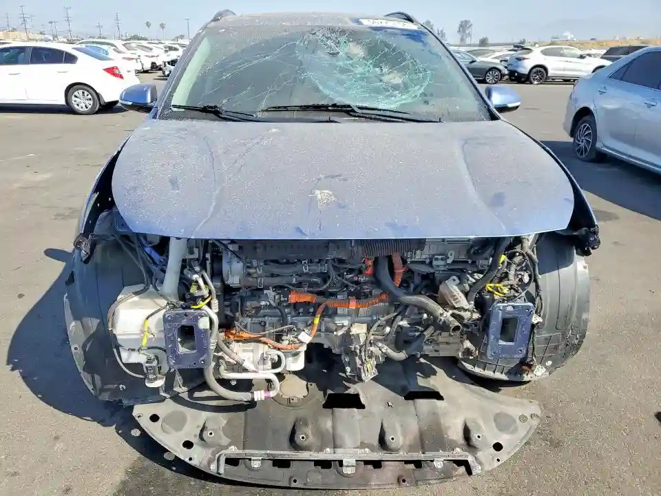 KNDCC3LC6N5546565 2022 KIA NIRO-4