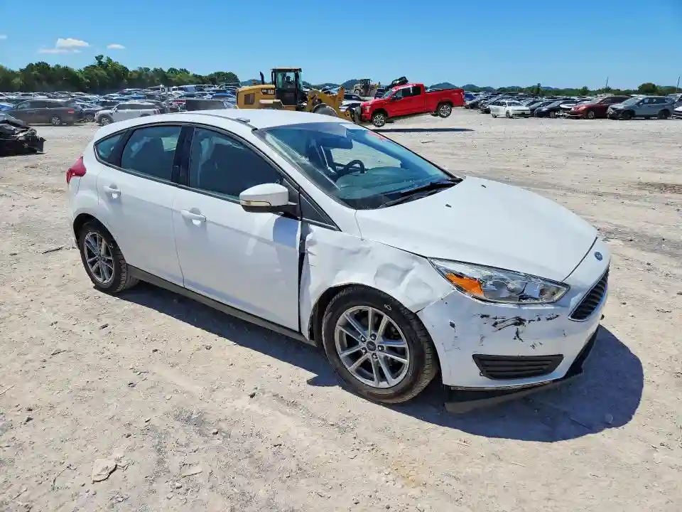 1FADP3K2XJL208700 2018 FORD FOCUS-3
