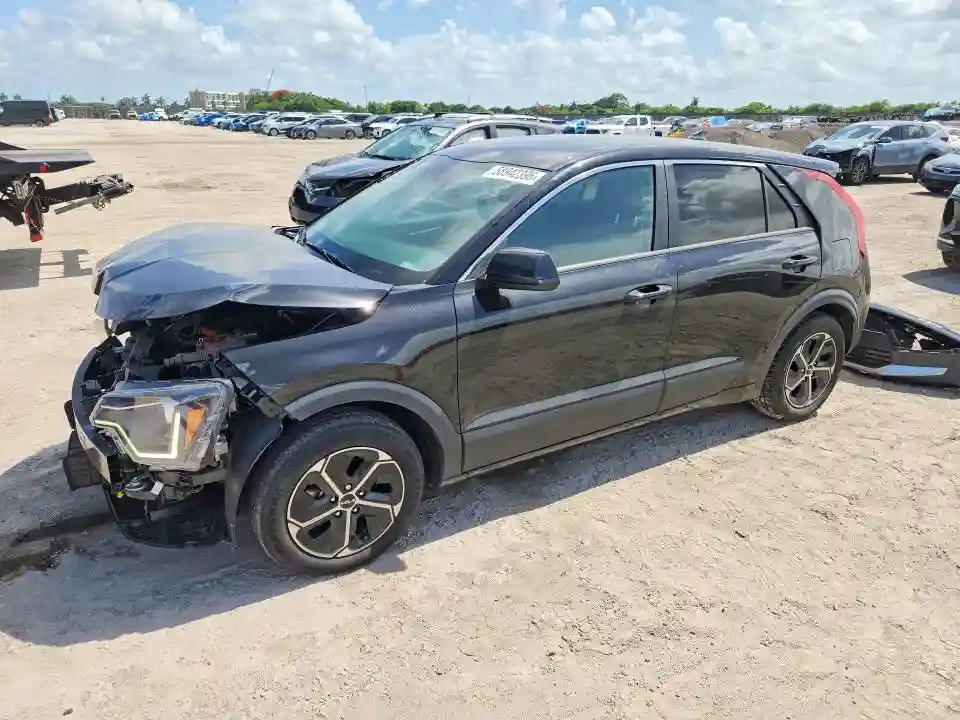 KNDCP3LE6P5115958 2023 KIA NIRO-0