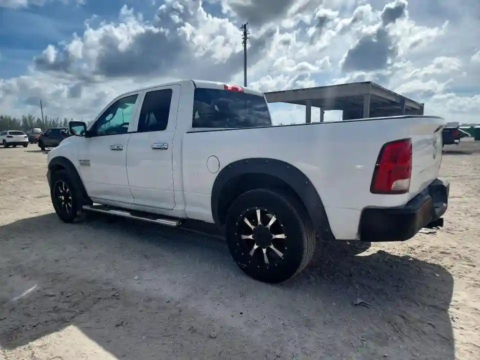 1C6RR6FGXFS729017 2015 RAM 1500-1