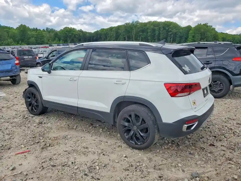 3VVEX7B29PM370493 2023 VOLKSWAGEN TAOS SE-1