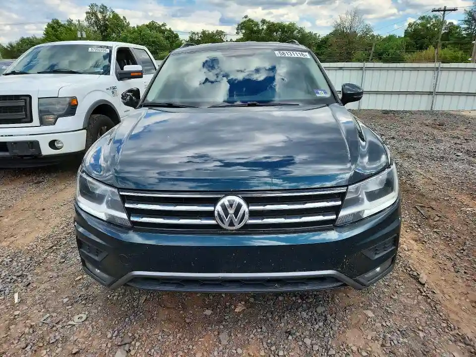 3VV3B7AX4JM025642 2018 VOLKSWAGEN TIGUAN-4