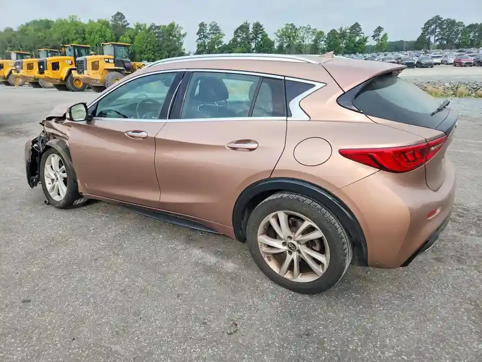 SJKCH5CP3KA008597 2019 INFINITI QX30-1
