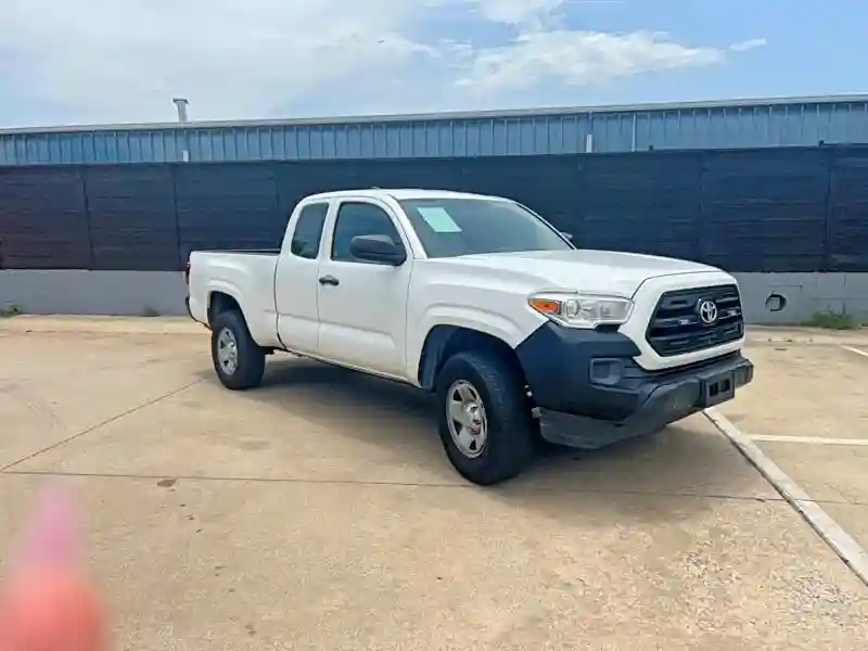 5TFRX5GN2HX098369 2017 TOYOTA TACOMA-0