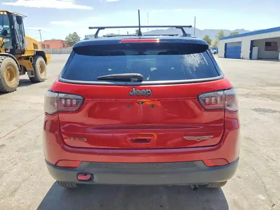 3C4NJDDB3KT765652 2019 JEEP COMPASS-5