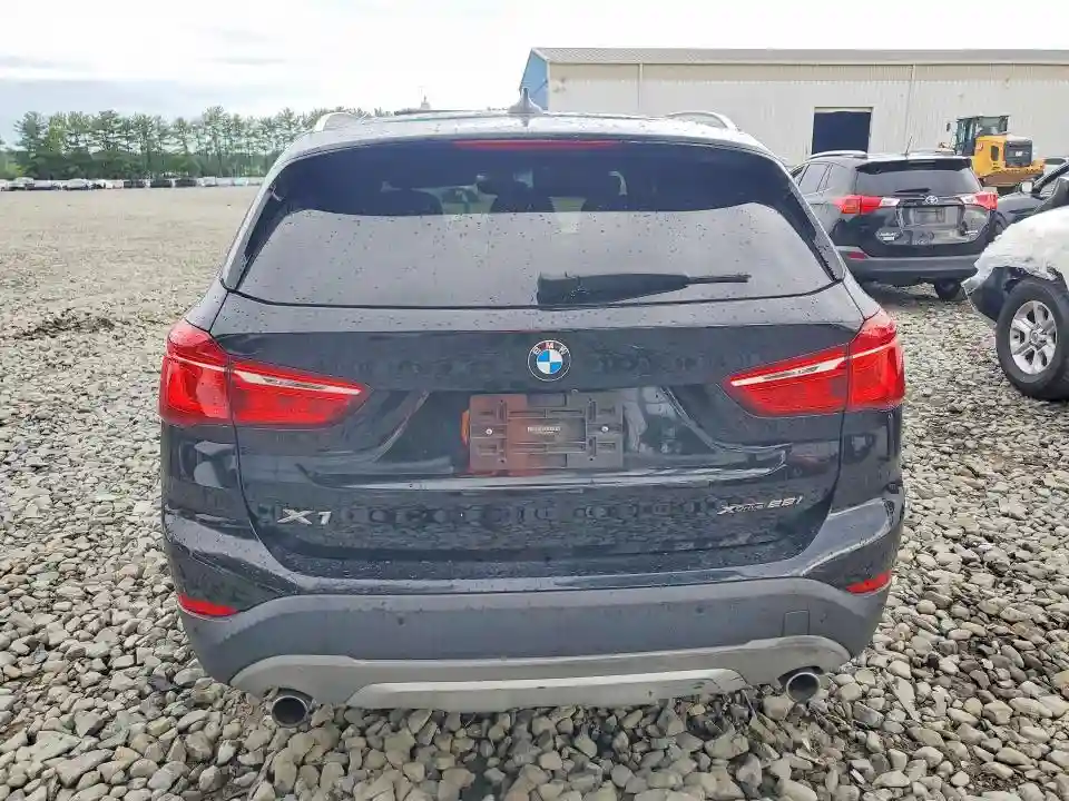 WBXHT3C3XJ5L30544 2018 BMW X1-5