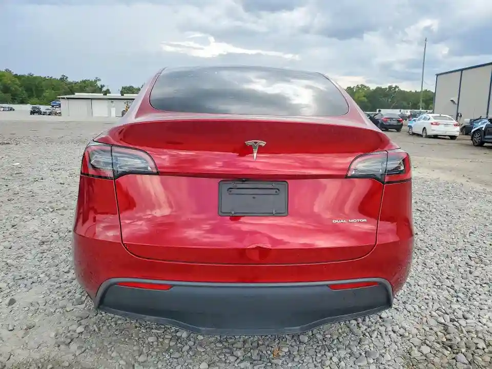 7SAYGDEE0RA233661 2024 TESLA MODEL Y-5