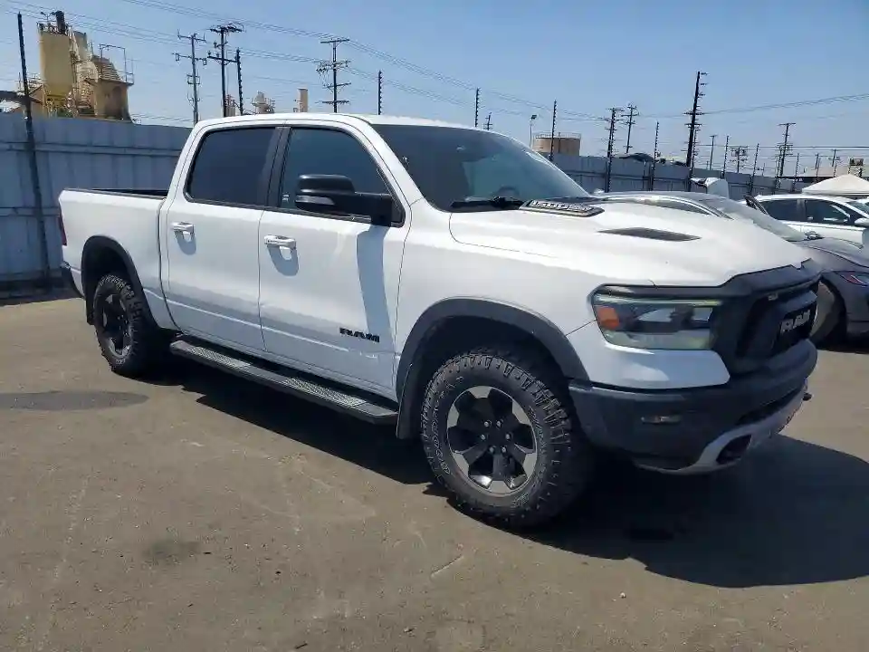1C6SRFLM9LN270472 2020 RAM 1500-3