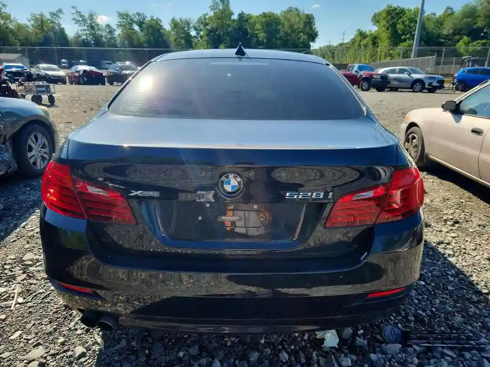 WBA5A7C51FD628148 2015 BMW 5 SERIES-5
