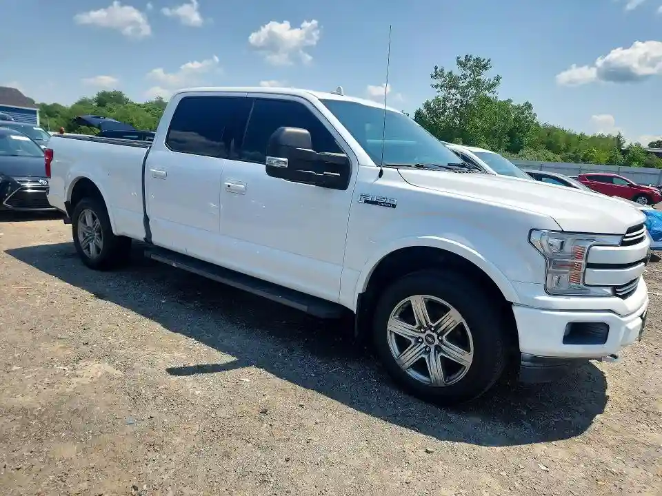 1FTFW1E52JFB13966 2018 FORD F150-3