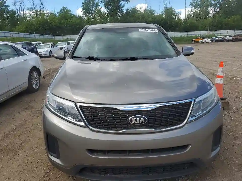 5XYKT3A60FG629622 2015 KIA SORENTO-4