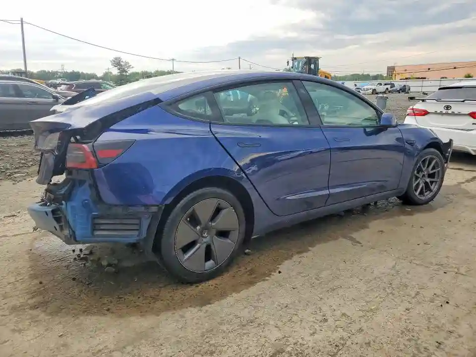 5YJ3E1EA8PF614909 2023 TESLA MODEL 3-2