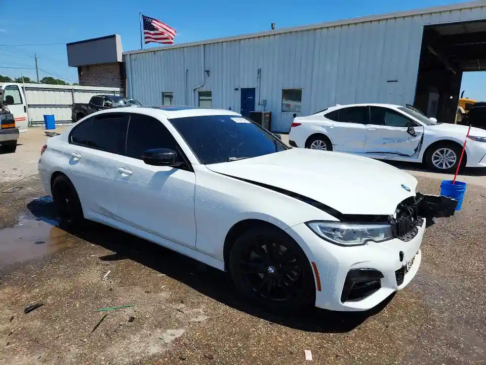 3MW5R1J05M8C21585 2021 BMW 3 SERIES-3