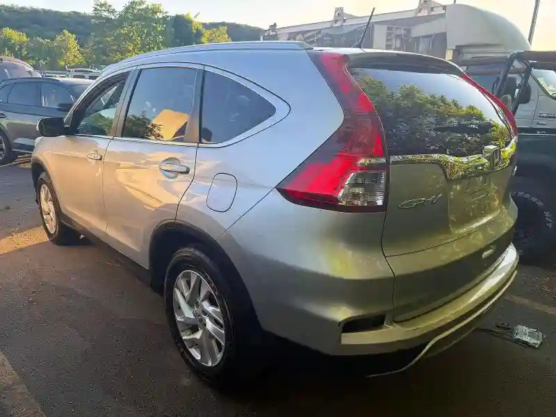 2HKRM4H53GH686776 2016 HONDA CRV-2