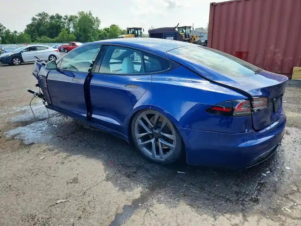 5YJSA1E68PF499120 2023 TESLA MODEL S-1