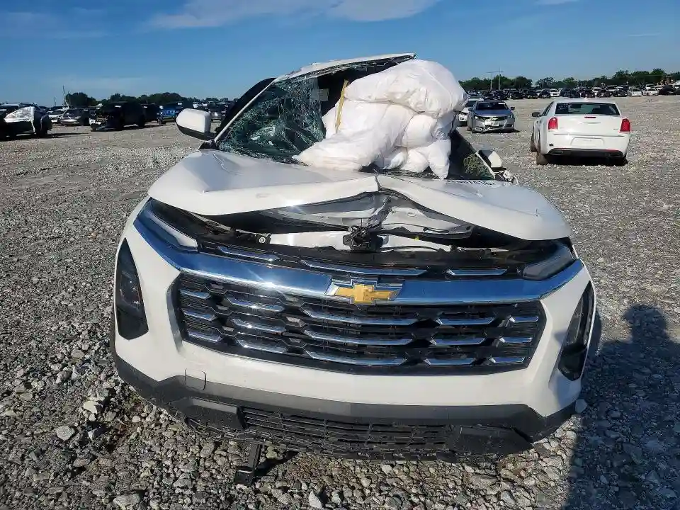 3GNAXHEG1SL279797 2025 CHEVROLET EQUINOX-4