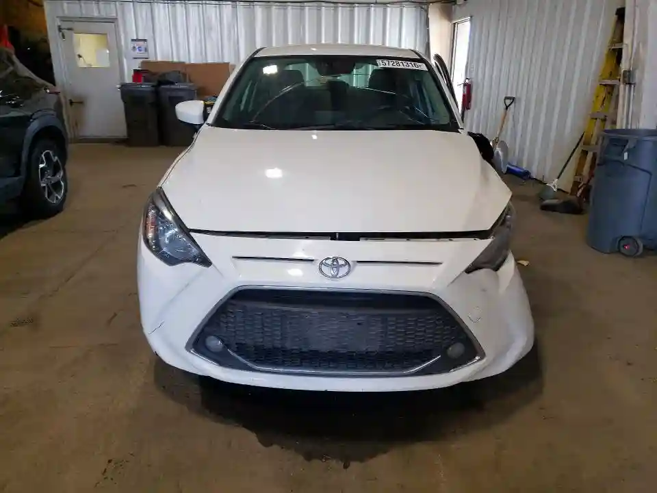 3MYDLBYV3KY527254 2019 TOYOTA YARIS-4