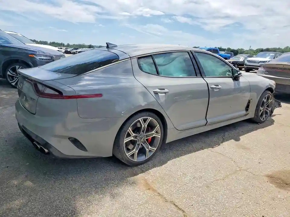 KNAE35LC5J6033698 2018 KIA STINGER-2
