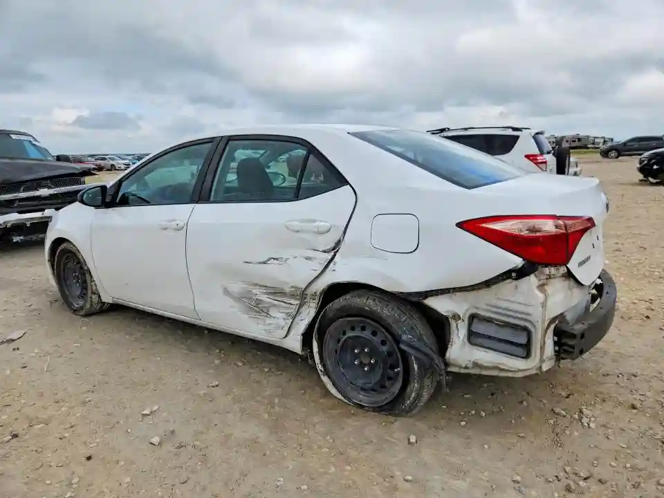 5YFBURHE8KP940069 2019 TOYOTA COROLLA-1
