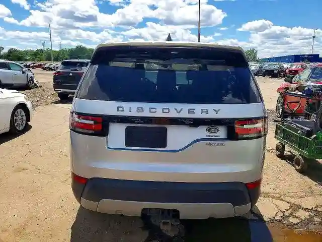 SALRR2RVXJA059181 2018 LAND ROVER DISCOVERY-5