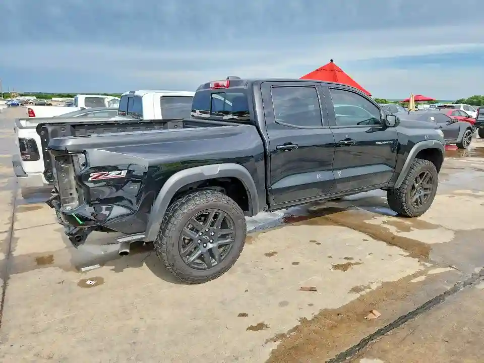 1GCPTDEK0R1302967 2024 CHEVROLET COLORADO-2