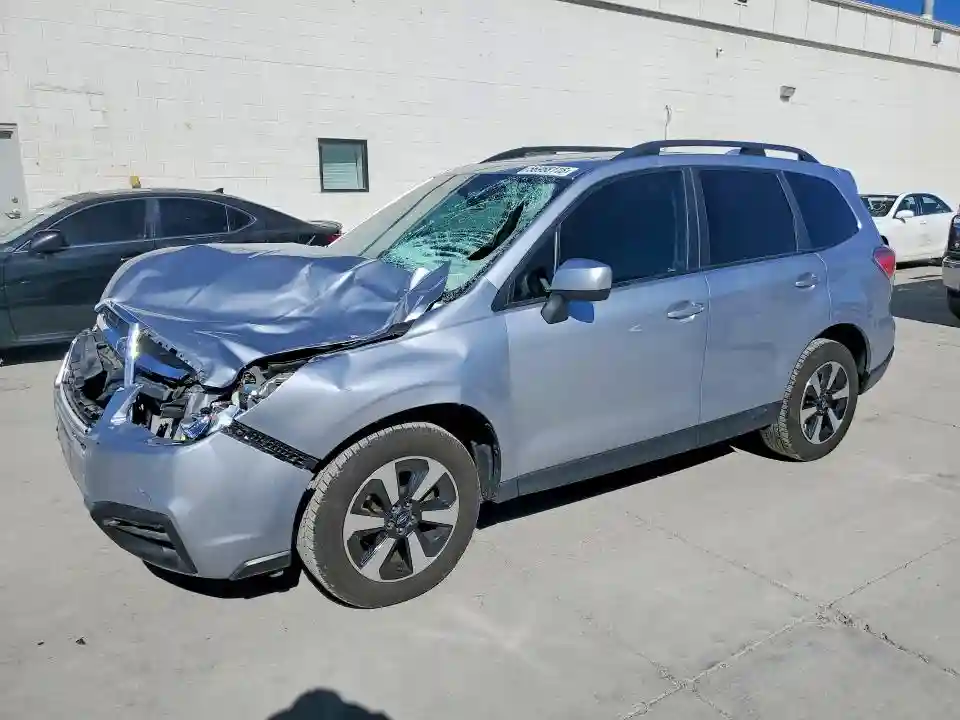 JF2SJAEC2HH513330 2017 SUBARU FORESTER-0