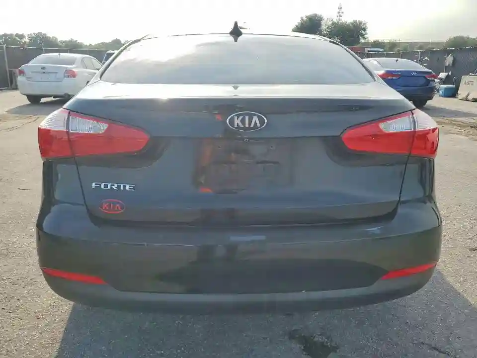 KNAFX4A64G5517103 2016 KIA FORTE-5